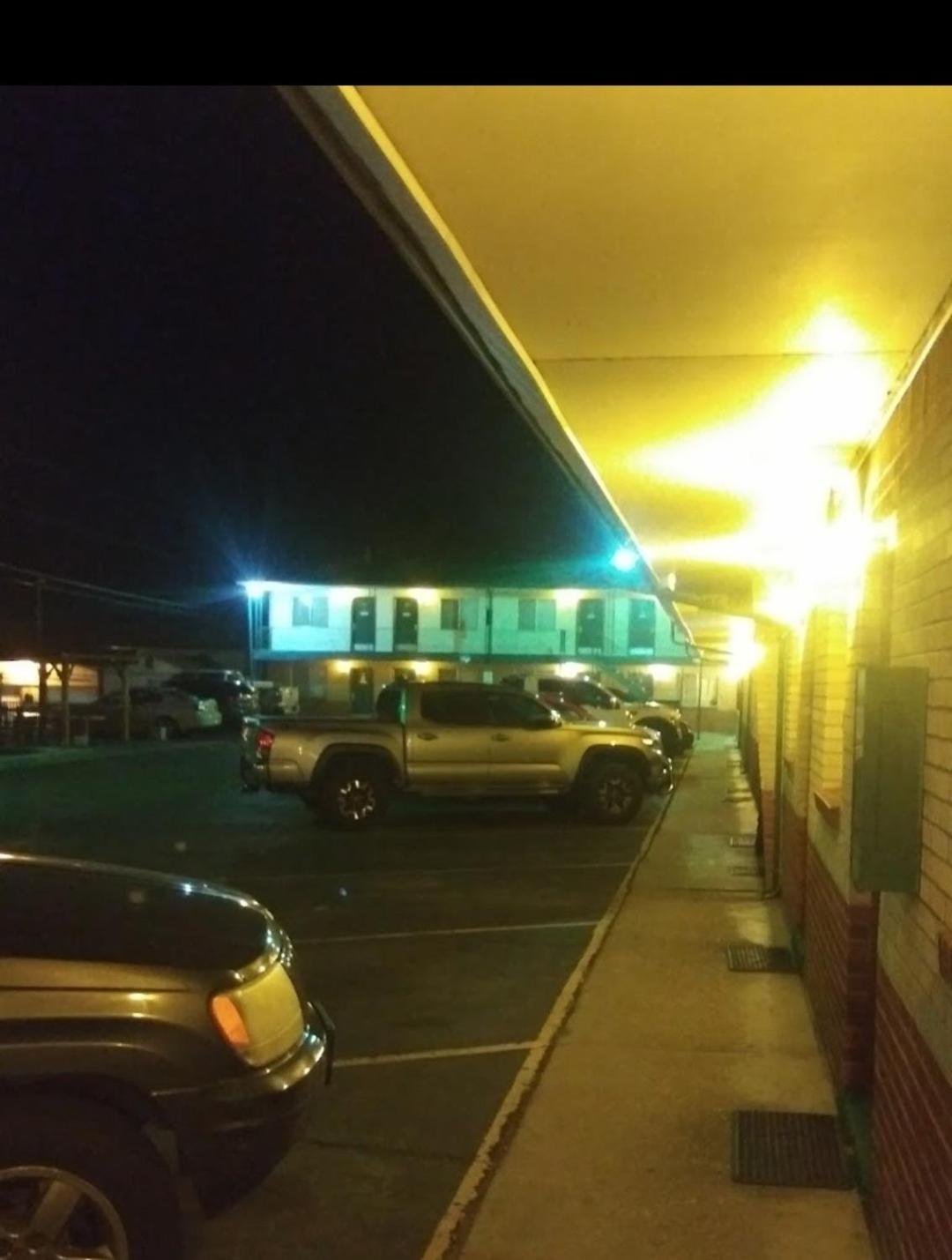 Usa Motel Pueblo Esterno foto